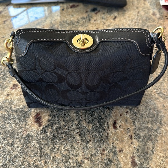 EUC small coach bag - Picture 5 of 5